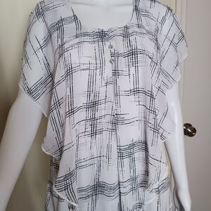 Women’s White Plaid Flutter Sleeve Blouse